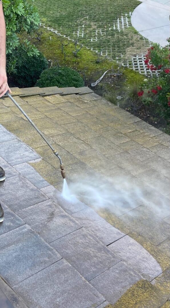 roof-cleaning-in-lake-forest-ca