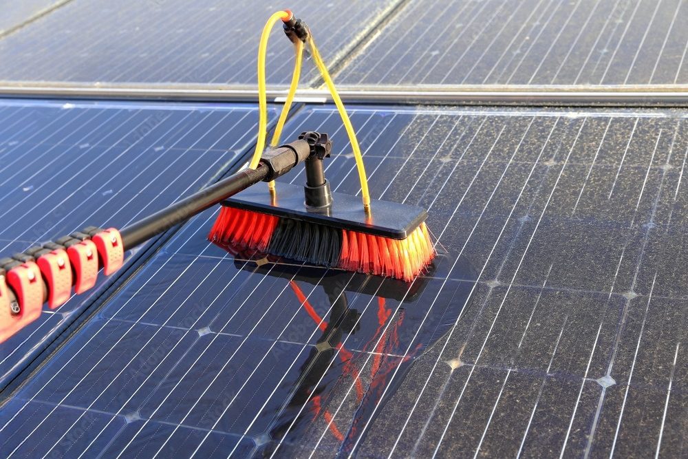 solar-panel-cleaning-laguna-woods-ca